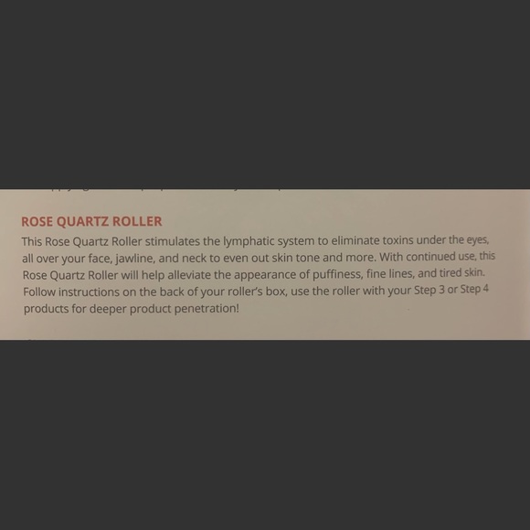 Rose Quartz Roller - Picture 4 of 4